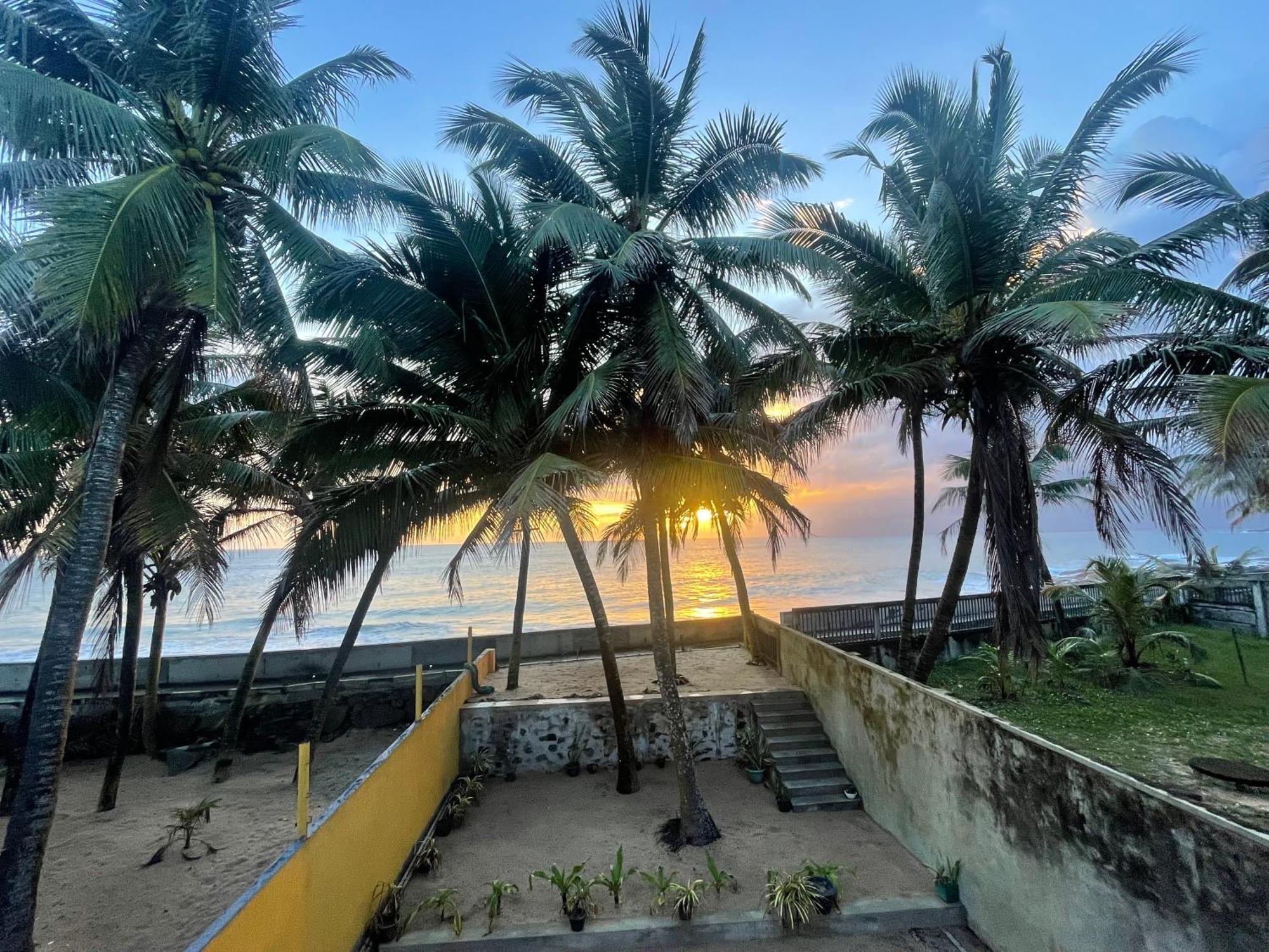 Blue Maalu Resort Ambalangoda  Exterior foto